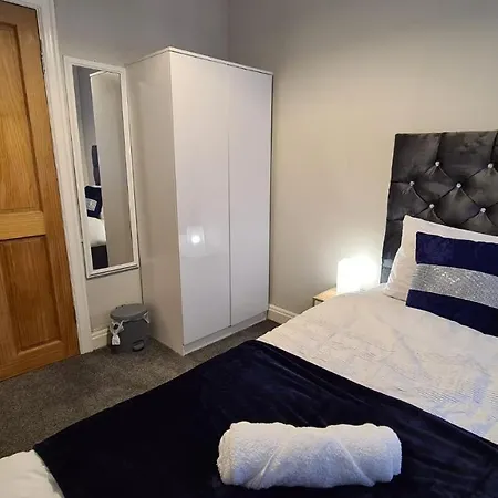 Stunning Holiday Home. Free Parking. Manchester Exterior photo